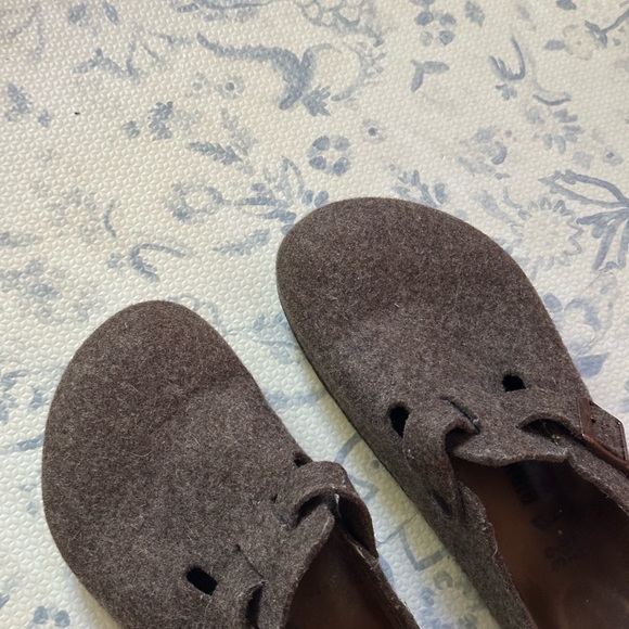 Birkenstock Boston Wool Clogs in Cacao - Picture 5 of 9